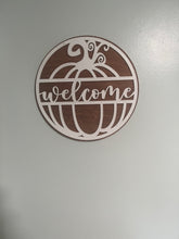 Load image into Gallery viewer, Pumpkin Welcome Door Hanger